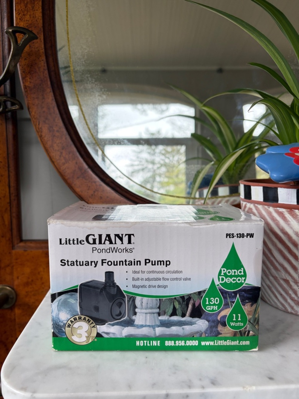 Little Giant White Statuary Fountain Pump - 130 GPH